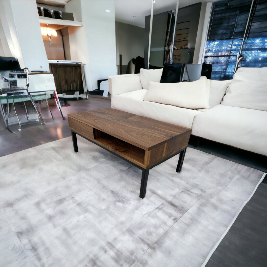 Table basse en noyer noir avec tiroir Tables basses Urbarn Mobilier 