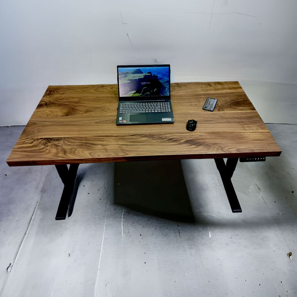Bureau ajustable en noyer noir Bureau ajustable Urbarn Mobilier 